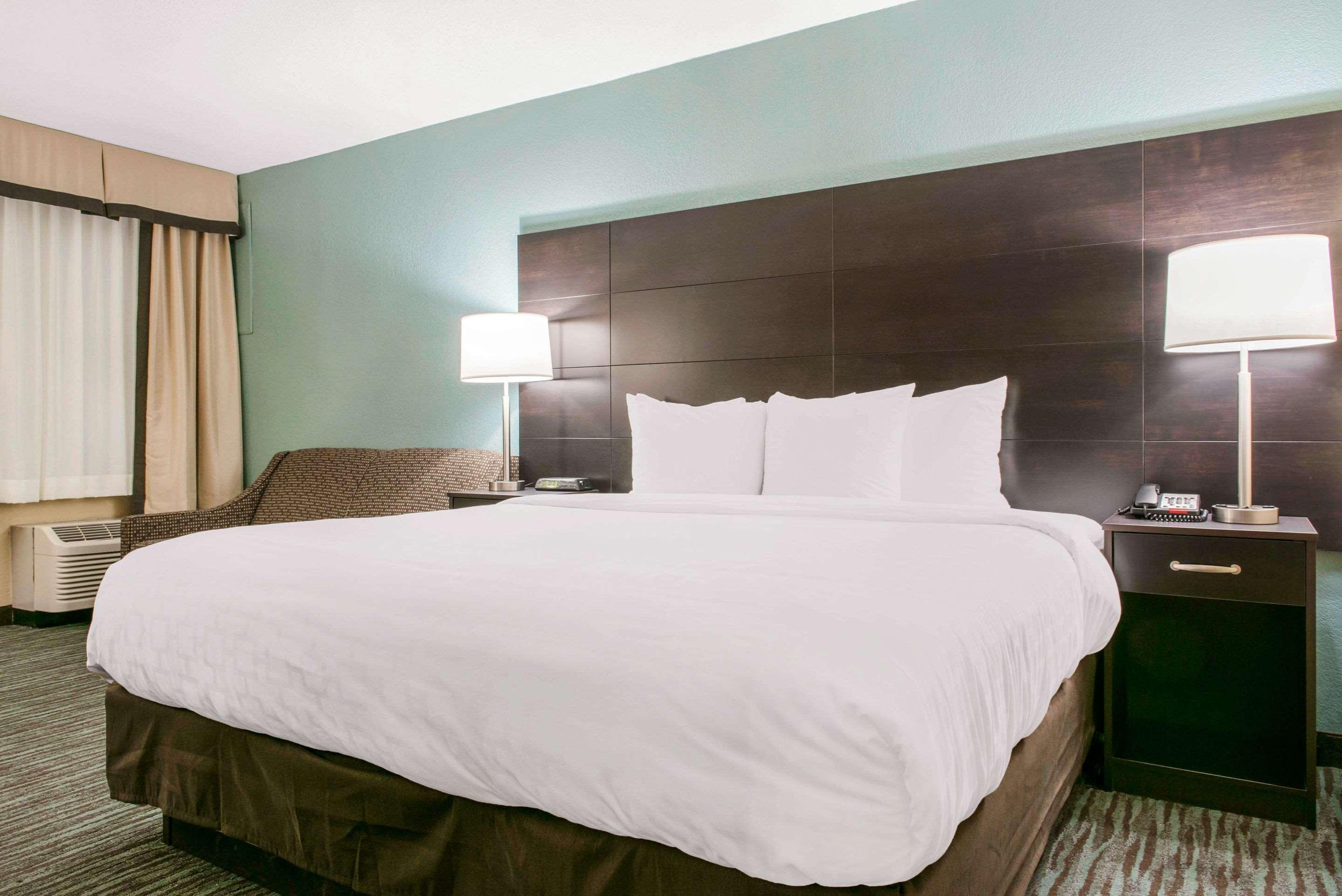 Quality Inn Dayton Airport Englewood Buitenkant foto