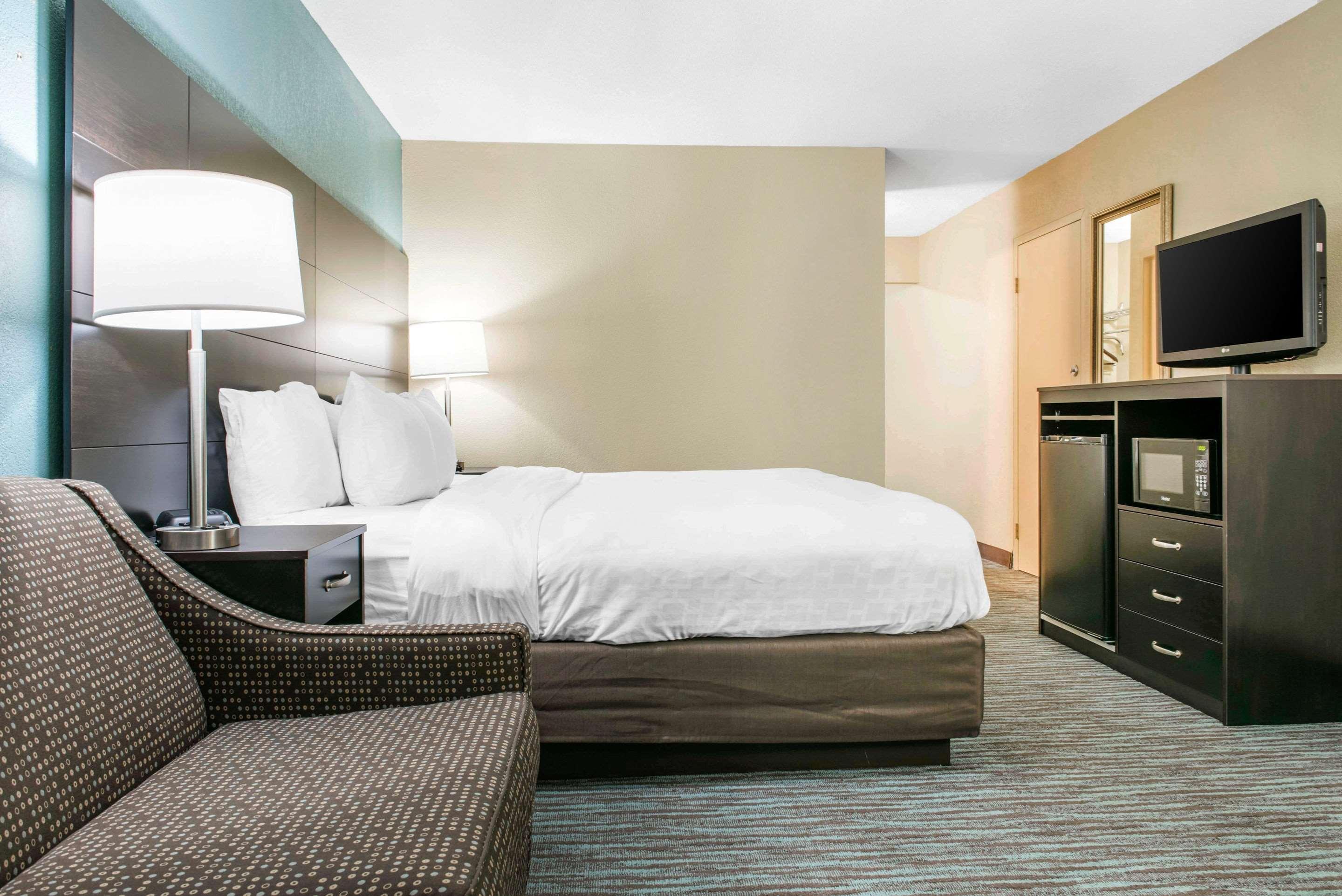 Quality Inn Dayton Airport Englewood Buitenkant foto