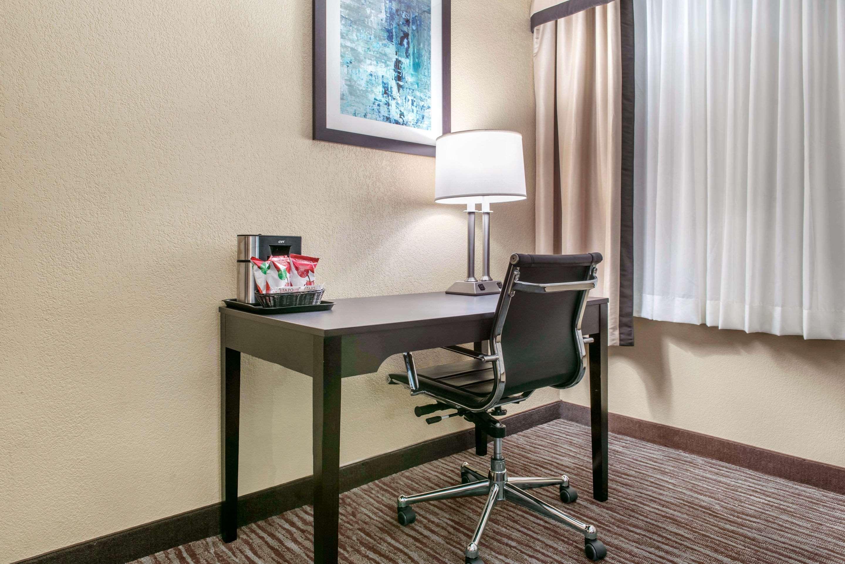 Quality Inn Dayton Airport Englewood Buitenkant foto