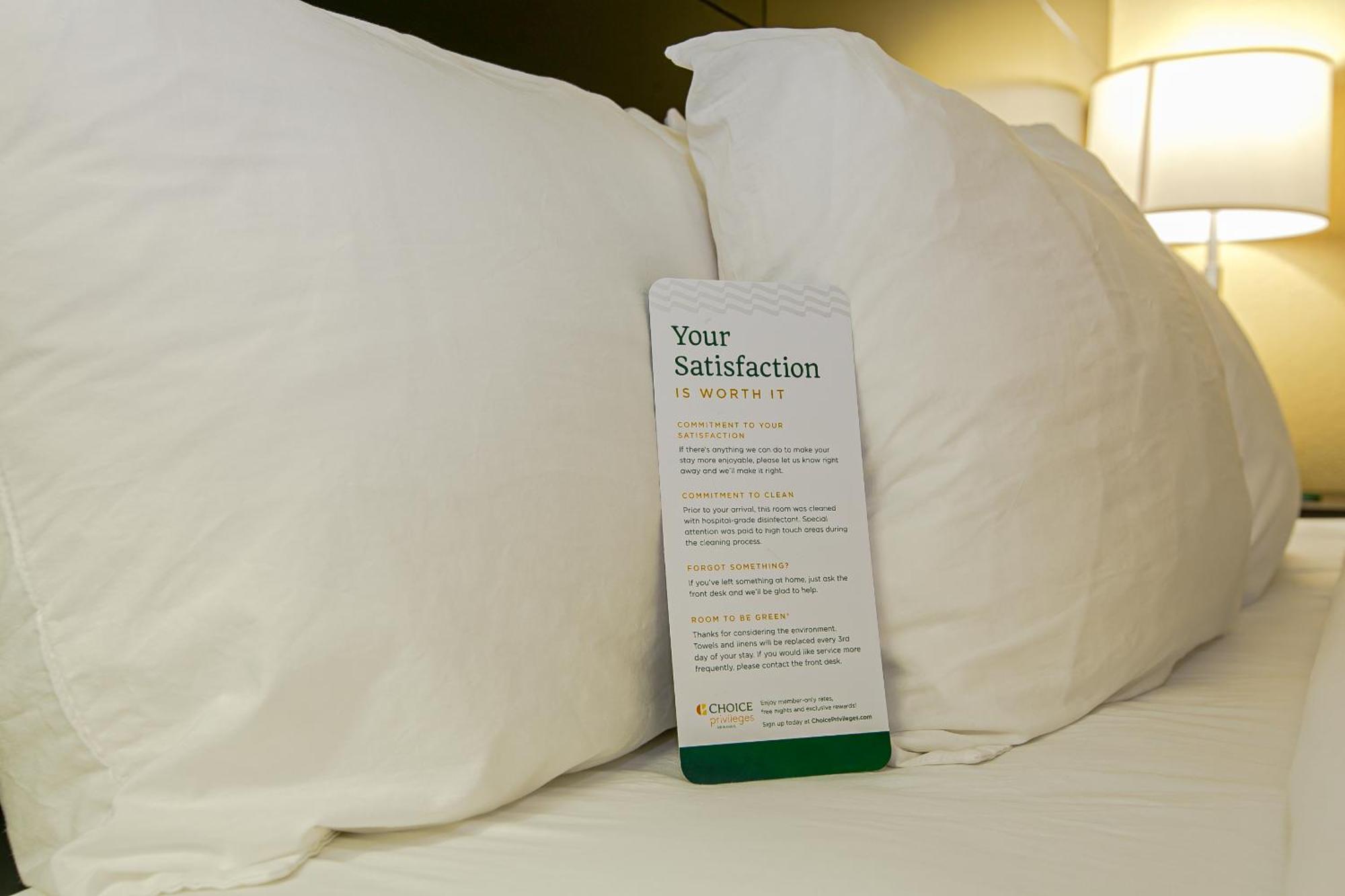Quality Inn Dayton Airport Englewood Buitenkant foto