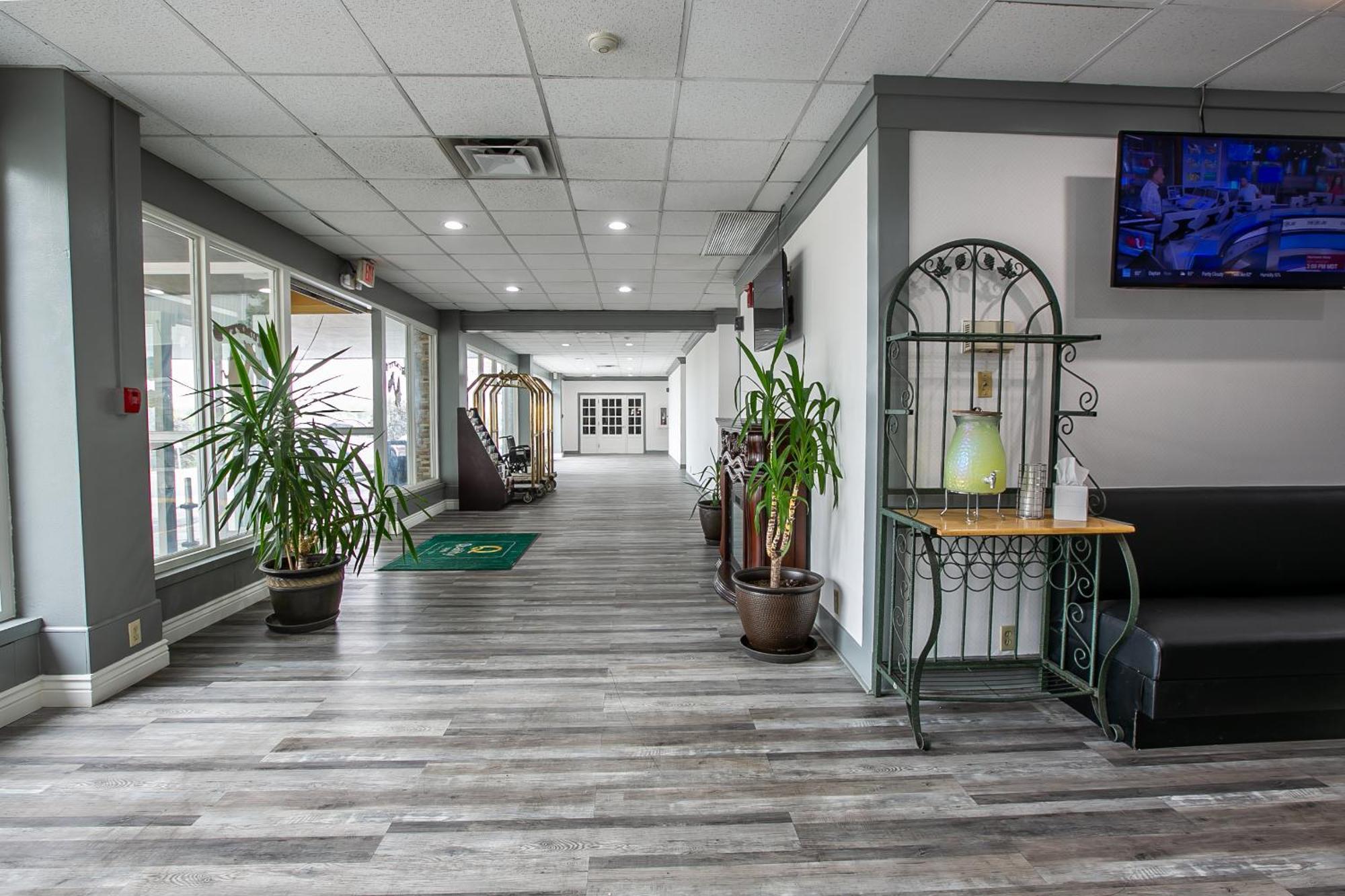 Quality Inn Dayton Airport Englewood Buitenkant foto