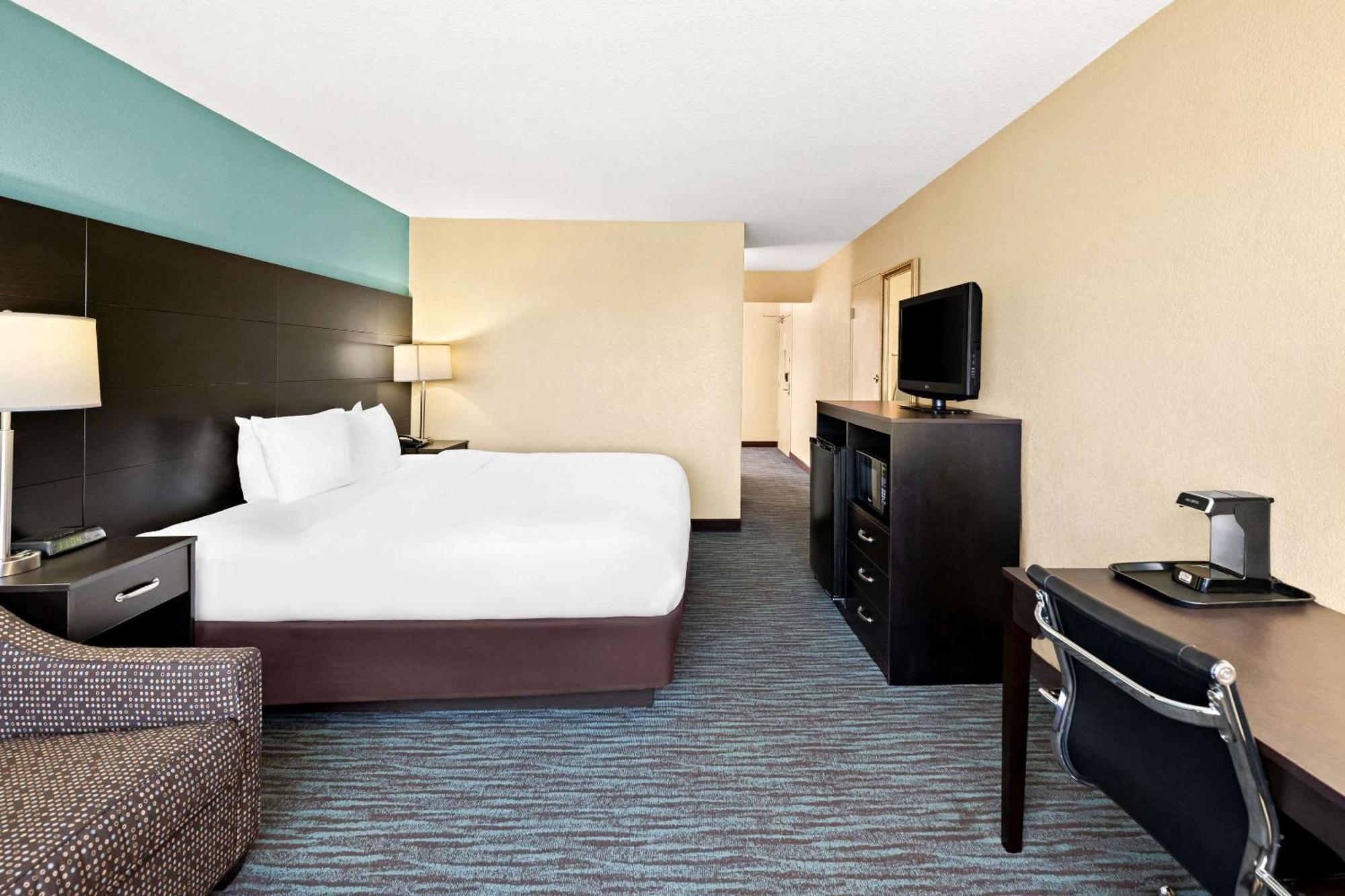 Quality Inn Dayton Airport Englewood Buitenkant foto