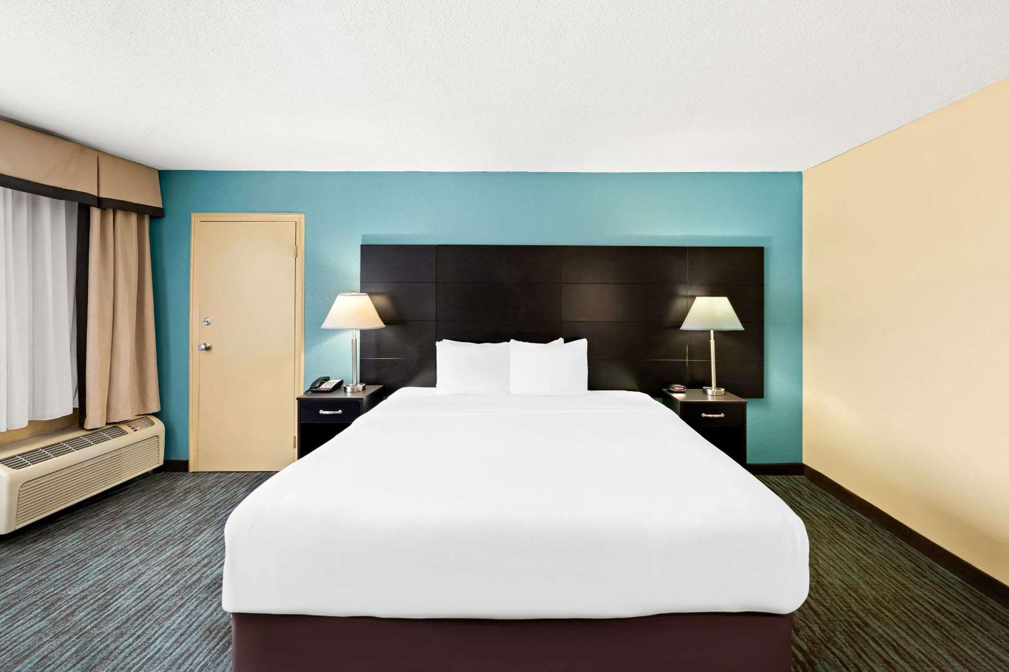 Quality Inn Dayton Airport Englewood Buitenkant foto