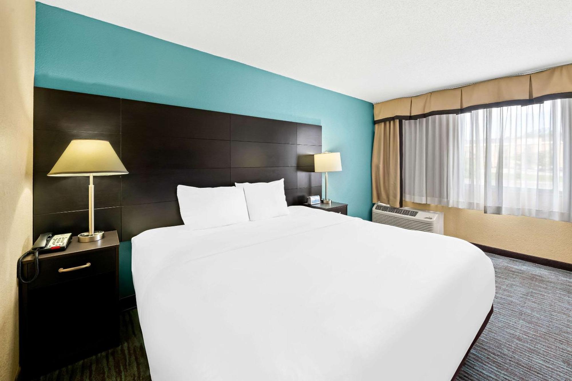 Quality Inn Dayton Airport Englewood Buitenkant foto