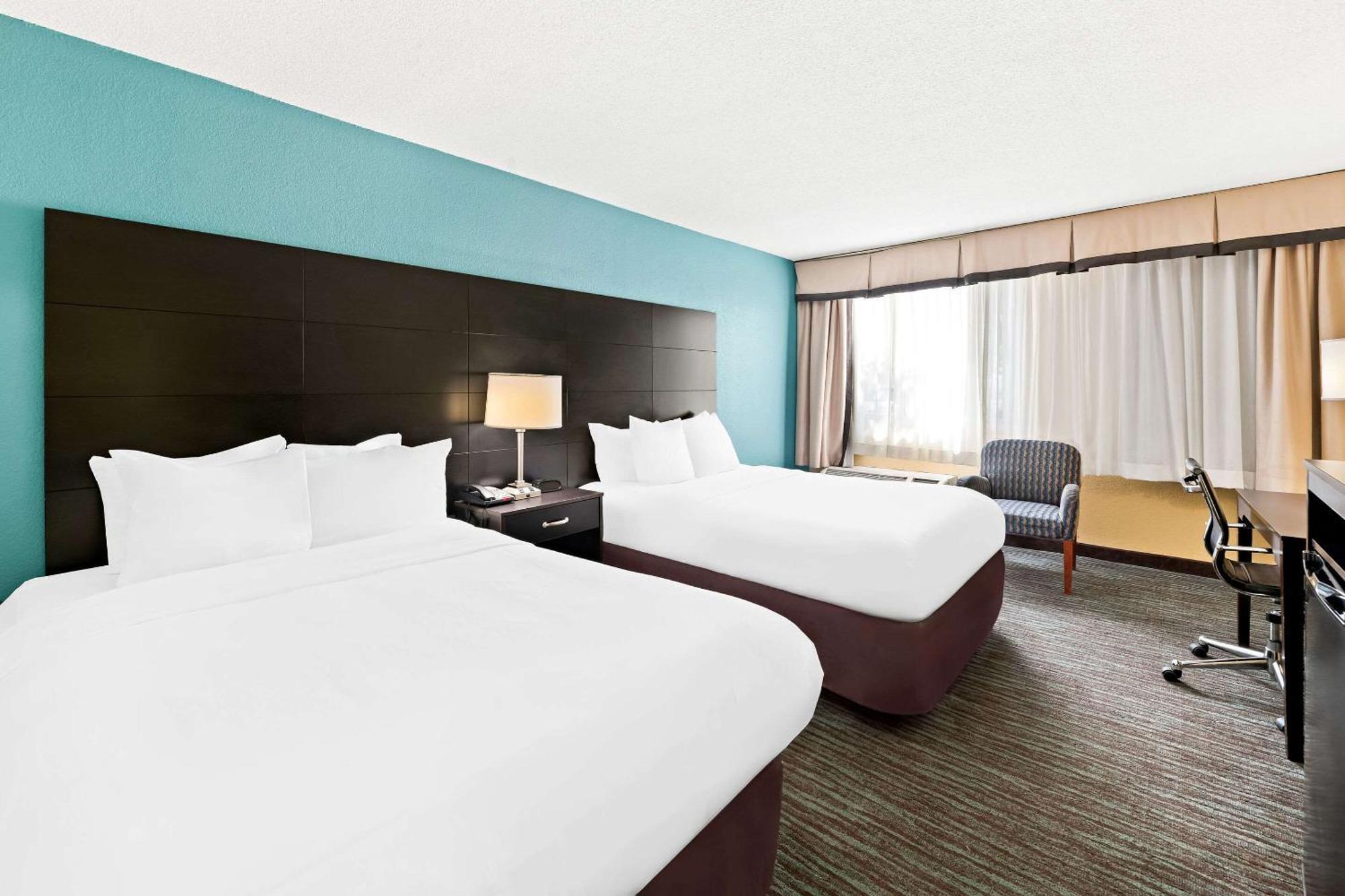 Quality Inn Dayton Airport Englewood Buitenkant foto