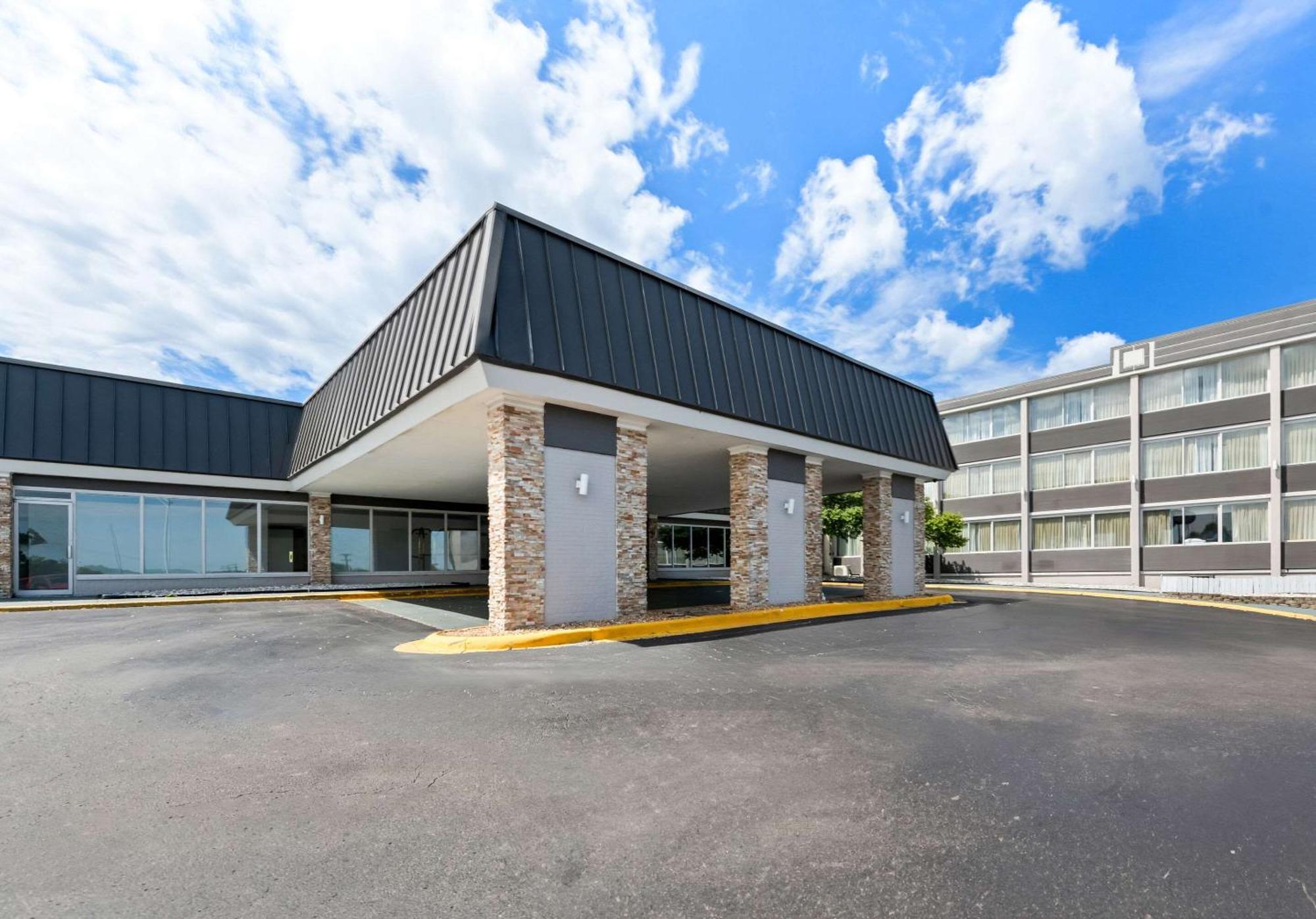 Quality Inn Dayton Airport Englewood Buitenkant foto